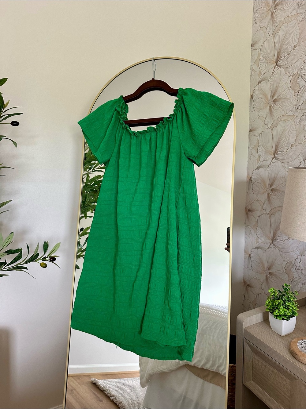 SHEIN Bright Green Puff Sleeve Summer Dress